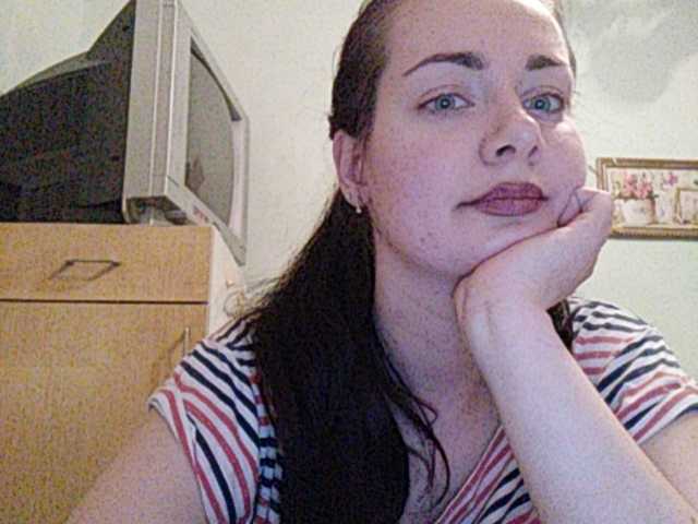 Oddajajo posnetke zaslona AnitAbuuM