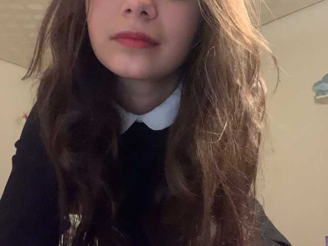 Oddajajo posnetke zaslona AnnaCow13