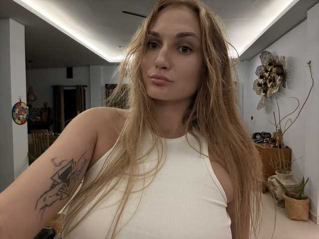 Fotografija profila annie-blush1