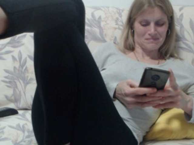 Oddajajo posnetke zaslona Annzhelika