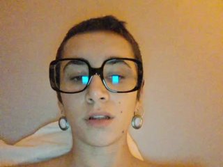 Erotični video klepet AntoniaDilune