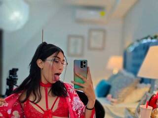 Erotični video klepet April-Sum