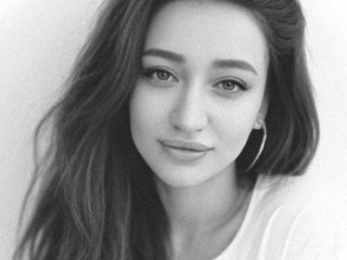 Erotični video klepet ArielHayes