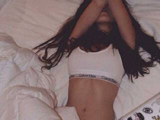 Erotični video klepet Arinkiss