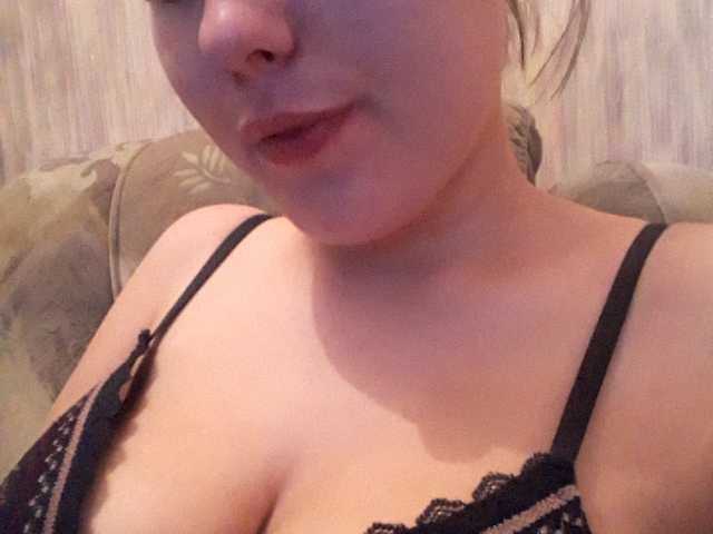 Oddajajo posnetke zaslona Virgin_pussy