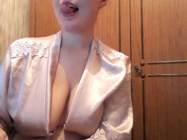 Oddajajo posnetke zaslona Virgin_pussy