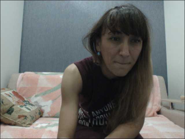 Oddajajo posnetke zaslona AshleyAsh