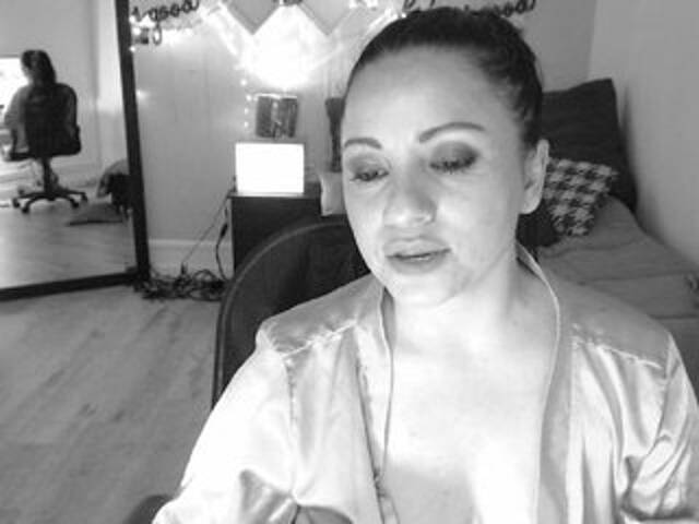 Oddajajo posnetke zaslona assbroken4u