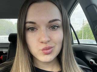 Erotični video klepet Astiya