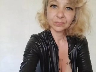 Erotični video klepet AsyaLorna