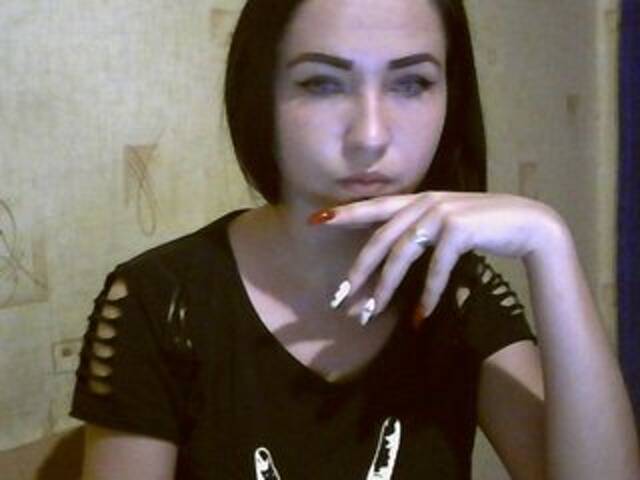 Oddajajo posnetke zaslona AugustCrown