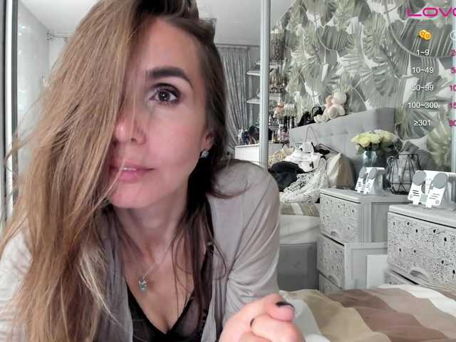 Oddajajo posnetke zaslona Aurora108