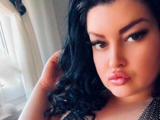 Erotični video klepet AvaMelony