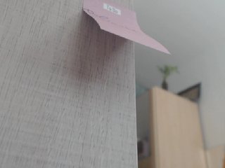 Oddajajo posnetke zaslona Ylangg