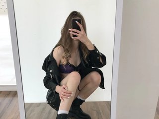Erotični video klepet AveryLove