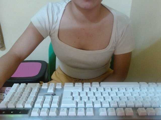 Oddajajo posnetke zaslona AwesomeCindy