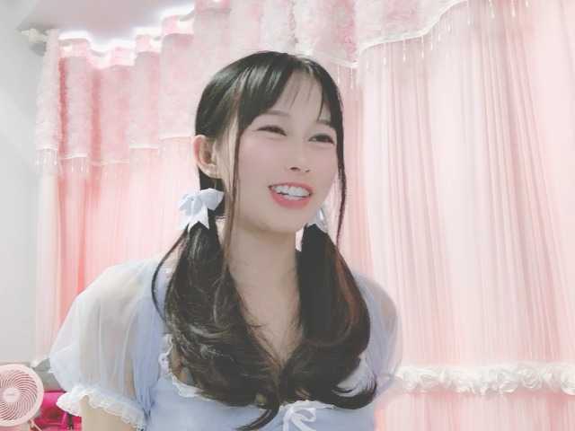 Oddajajo posnetke zaslona AyleeBloom