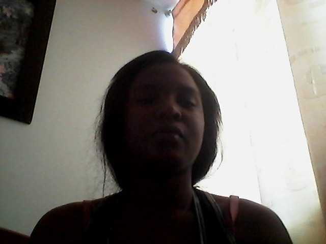 Oddajajo posnetke zaslona AZ90299