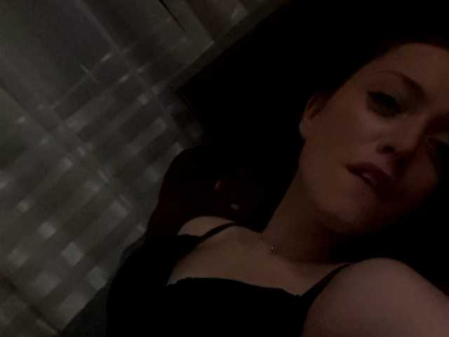 Oddajajo posnetke zaslona b1ToorBoPussy