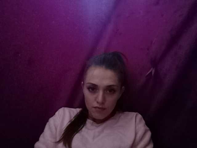 Oddajajo posnetke zaslona b1ToorBoPussy