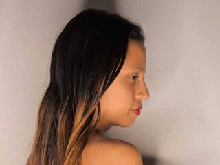 Erotični video klepet baby-skinny