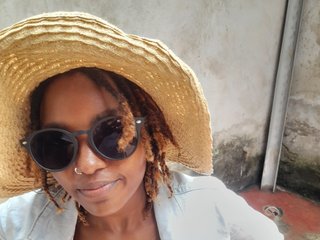 Erotični video klepet BabyAfrica