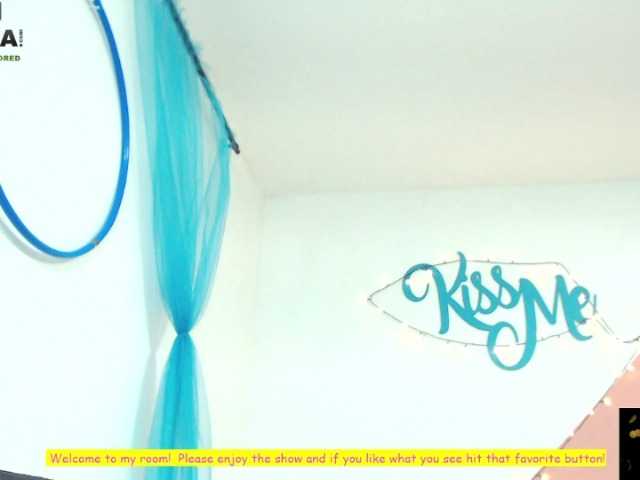 Oddajajo posnetke zaslona BabyAsianX0