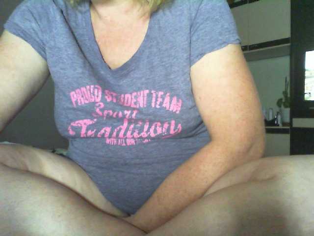 Oddajajo posnetke zaslona BabyBBB