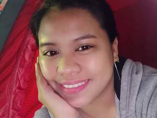 Erotični video klepet BabyBrie