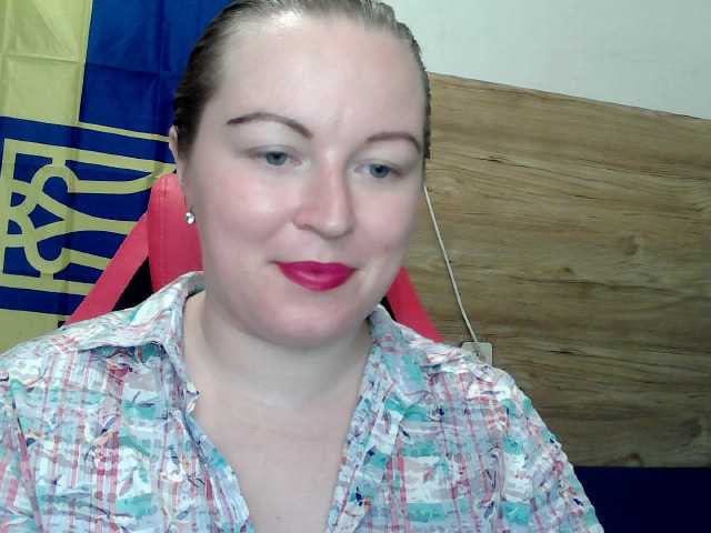 Oddajajo posnetke zaslona Badgirlll7