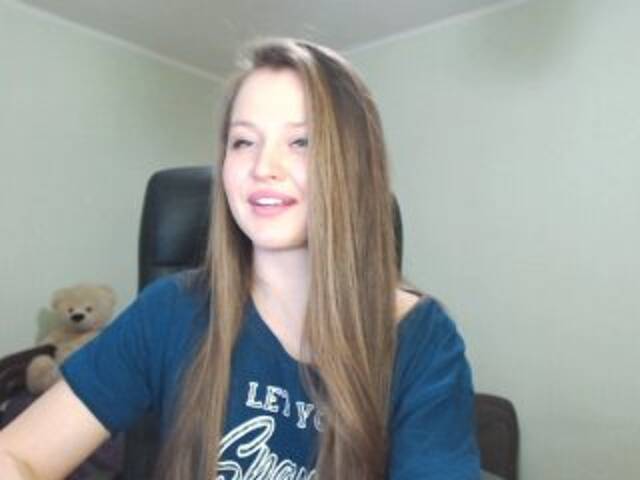 Oddajajo posnetke zaslona _YoungGirl_