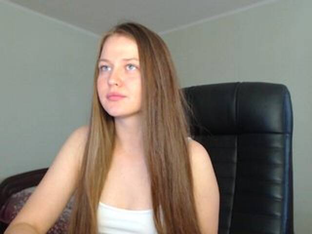 Oddajajo posnetke zaslona _YoungGirl_
