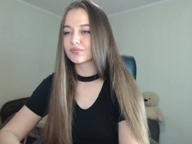 Oddajajo posnetke zaslona _YoungGirl_