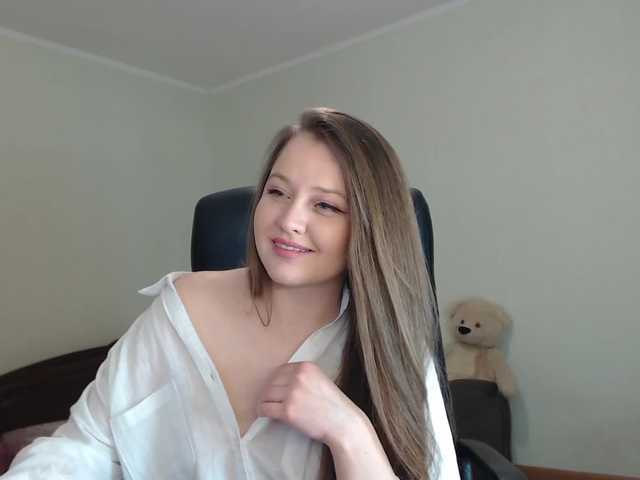 Oddajajo posnetke zaslona _YoungGirl_