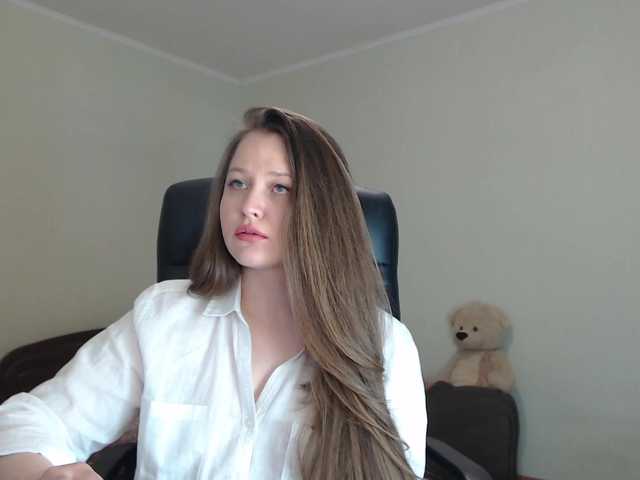Oddajajo posnetke zaslona _YoungGirl_