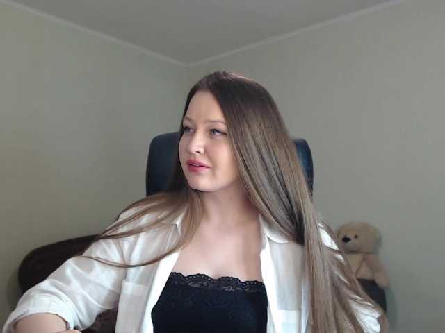 Oddajajo posnetke zaslona _YoungGirl_
