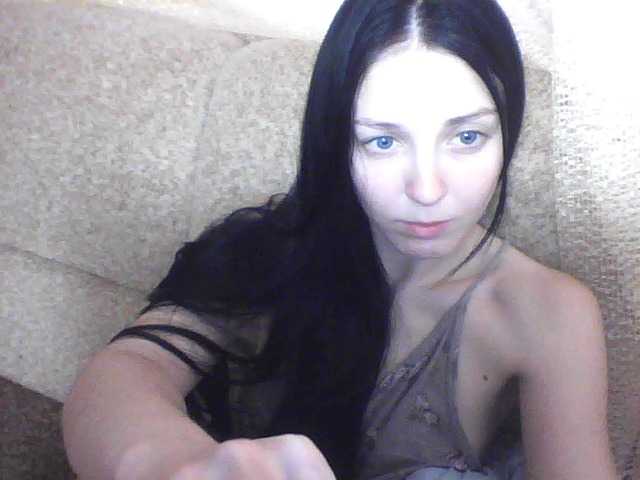 Oddajajo posnetke zaslona Milaya_Mila