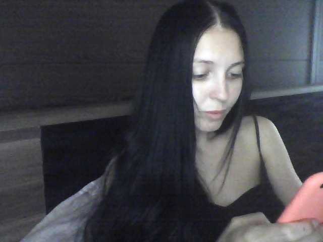 Oddajajo posnetke zaslona Milaya_Mila