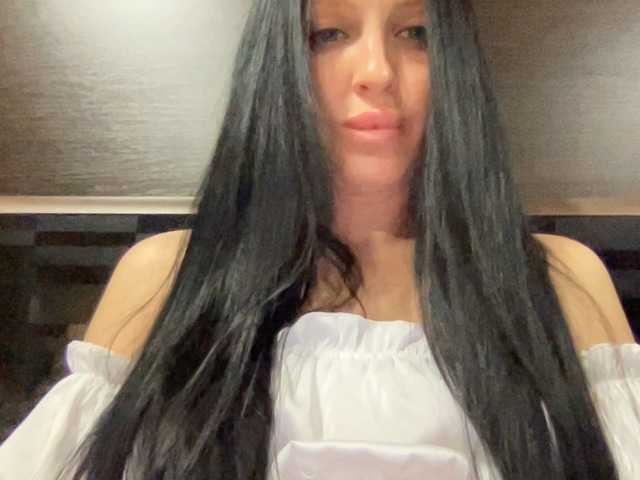 Oddajajo posnetke zaslona Milaya_Mila