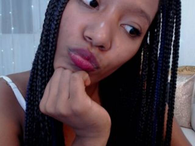 Oddajajo posnetke zaslona Bbychocolat