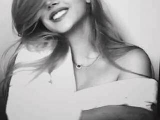 Erotični video klepet belanita