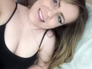 Erotični video klepet Bell19