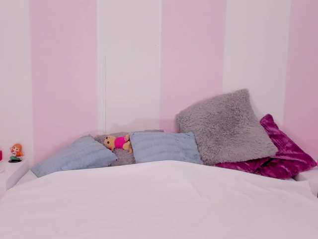 Oddajajo posnetke zaslona Bella-Storm