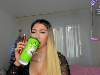 Erotični video klepet LucyJelly