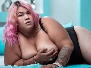 Erotični video klepet Bernabethc