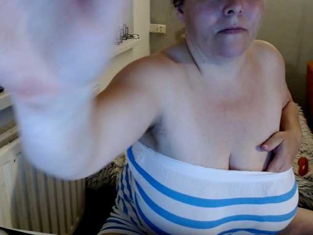 Oddajajo posnetke zaslona Bessy123