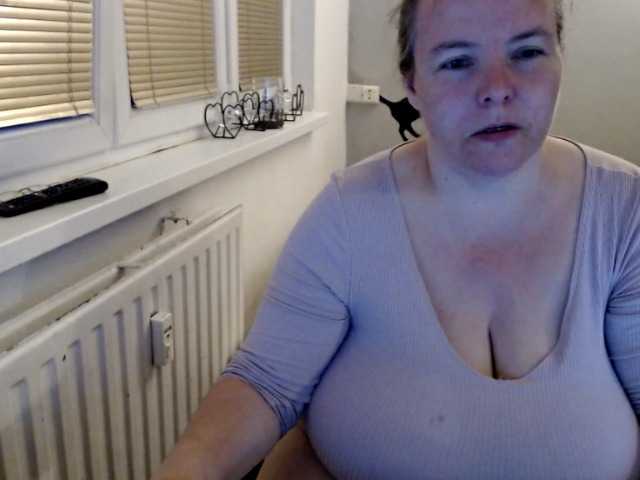 Oddajajo posnetke zaslona Bessy123