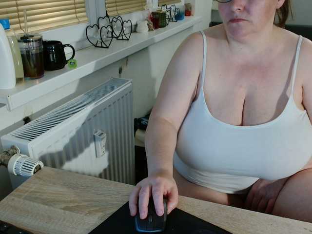 Oddajajo posnetke zaslona Bessy123
