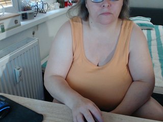 Erotični video klepet Bessy123