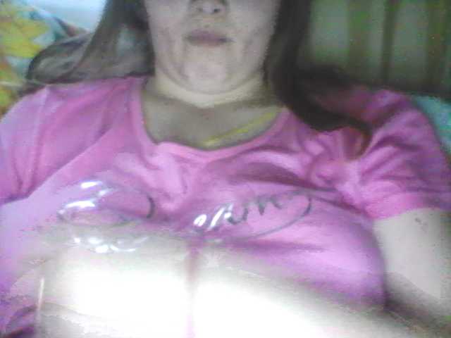 Oddajajo posnetke zaslona BethDolly